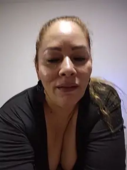 SluttyMilf79