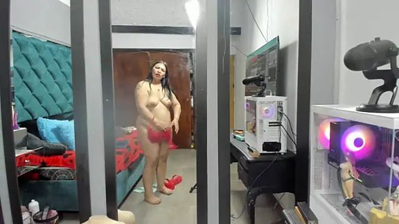 PENELOPELEWISs