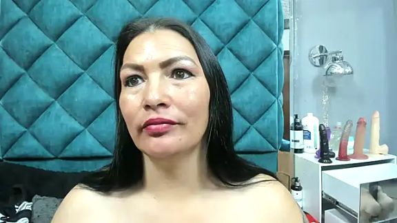 PENELOPELEWISs