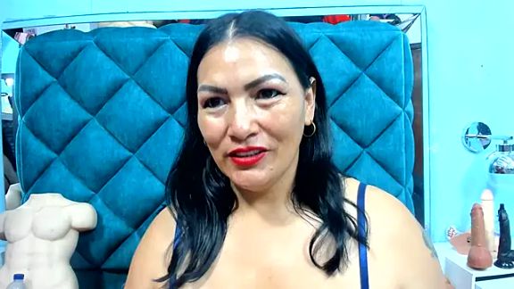 PENELOPELEWISs