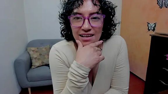 scarlet_wet
