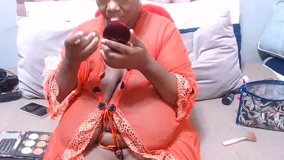 MissConniexxx