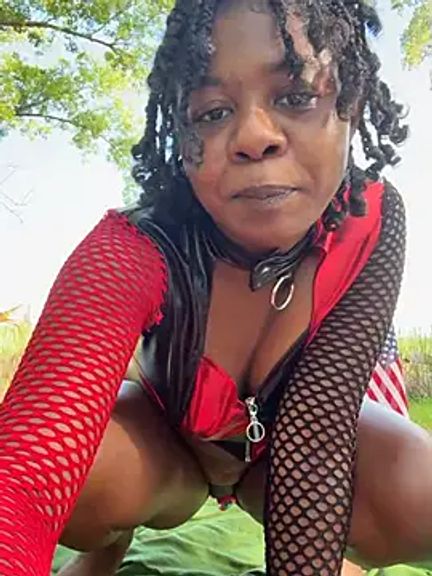 Ebony_Queeen