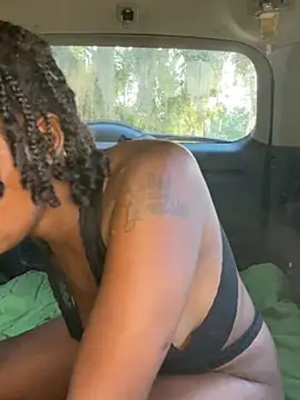 Ebony_Queeen