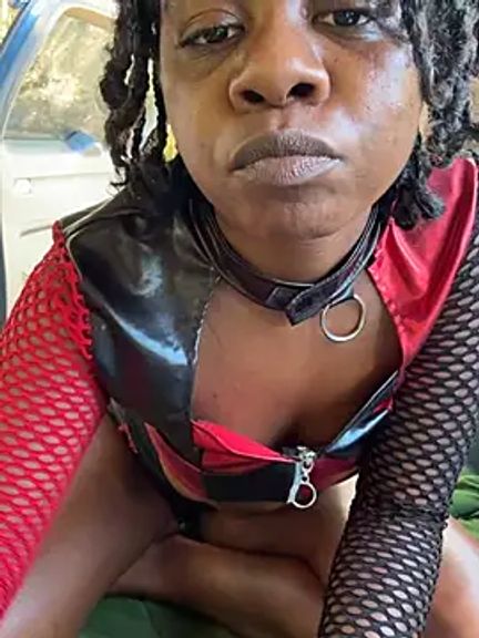 Ebony_Queeen