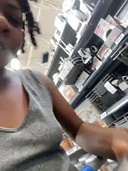 Ebony_Queeen