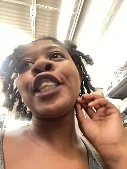 Ebony_Queeen