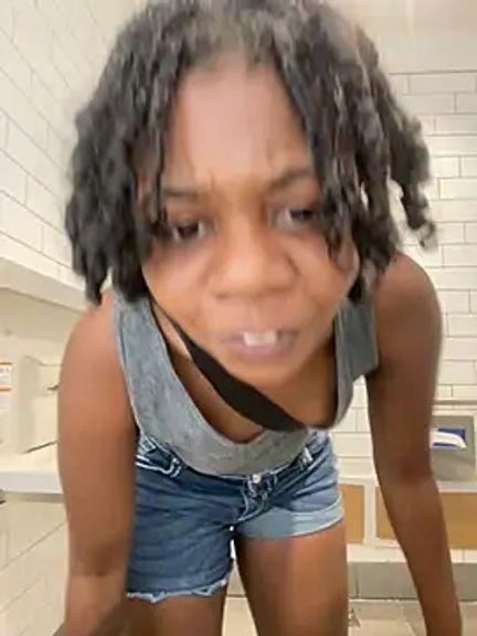 Ebony_Queeen