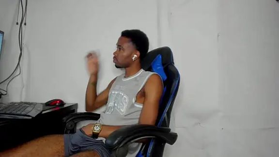 Kofi_exotic_2