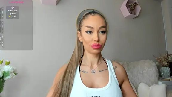 ElinaMoon_