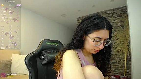 Kitty__Curly