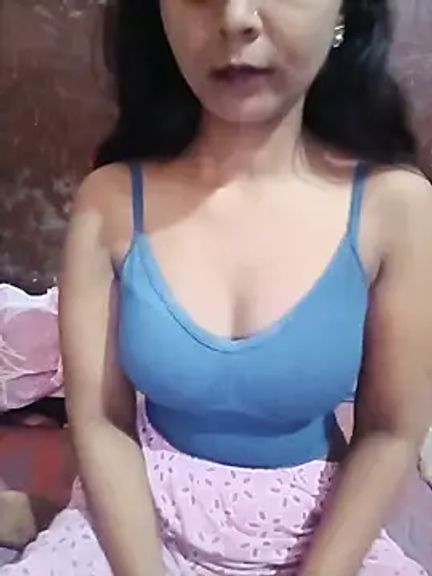 Ayesha_Khan1