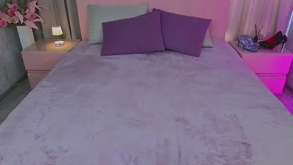Ariana_Petite