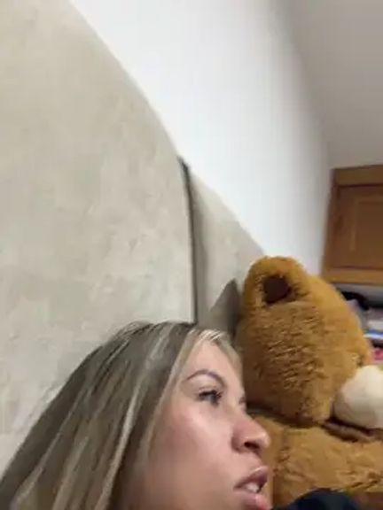 Mia_Rosee1