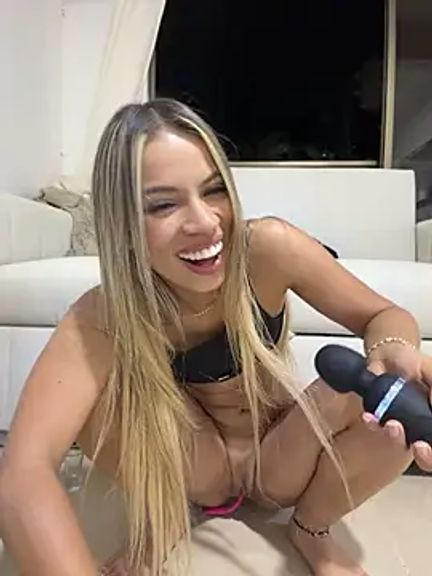Mia_Rosee1
