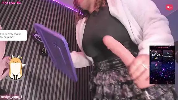 Evelyn_Vega