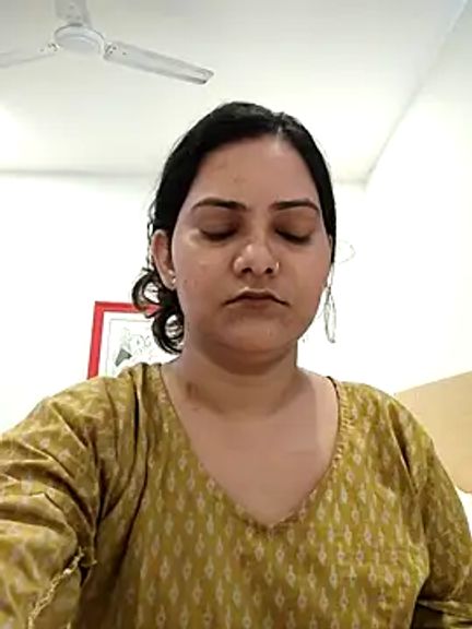 Anushka_Singh0
