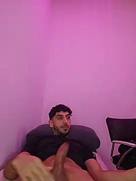 LeoyNicky98