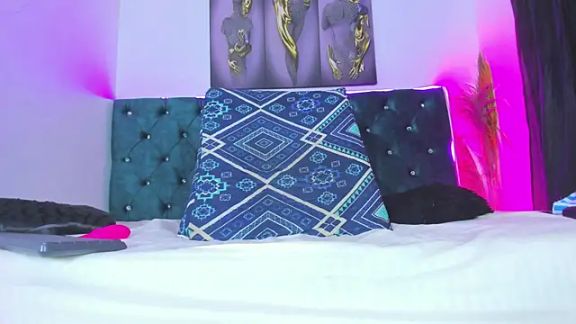 Roxanna_0