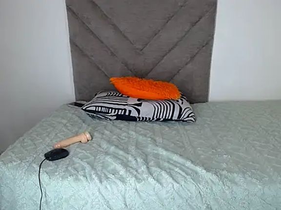 Snakiecharmi