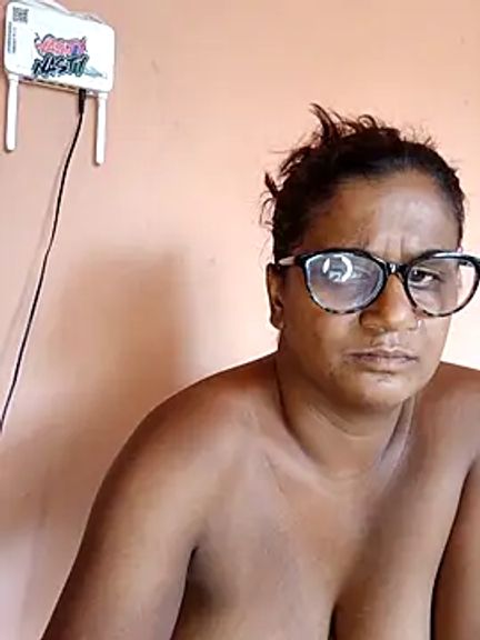 indianstrawberrylips4u