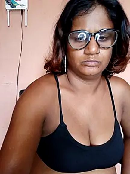 indianstrawberrylips4u