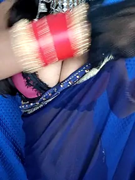simran_hotmom