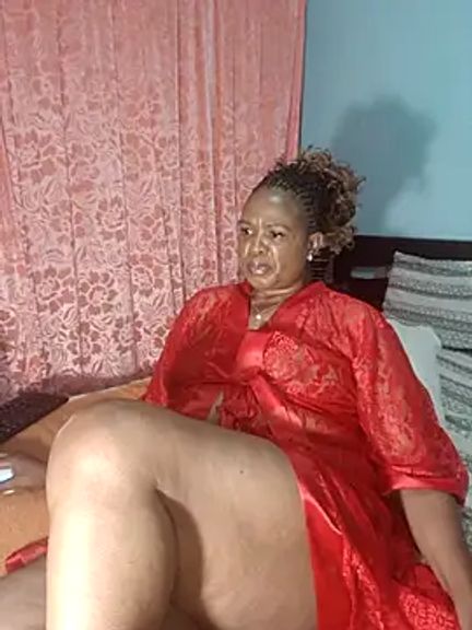 TALLNSEXY48