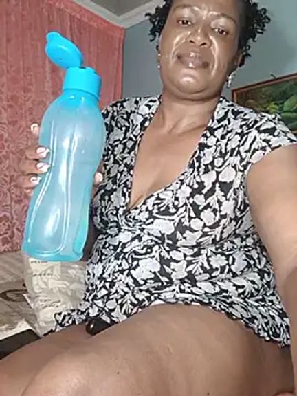 TALLNSEXY48