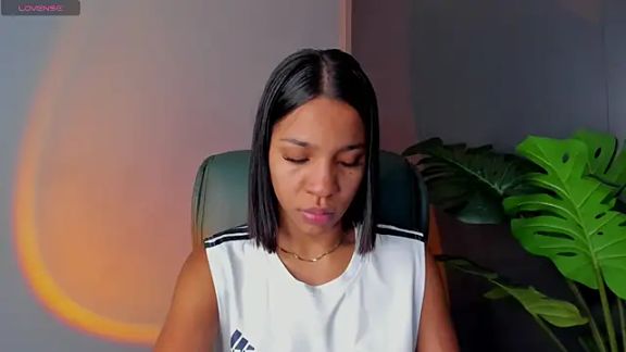 zara_leee