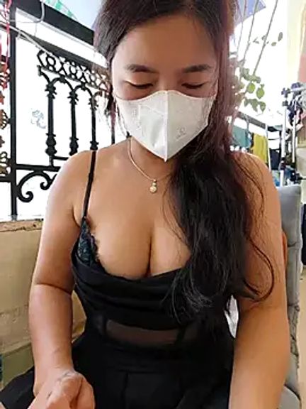 lyna_bl