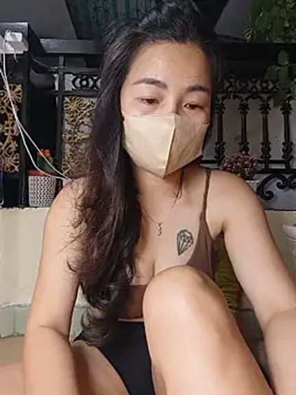 lyna_bl