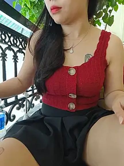 lyna_bl