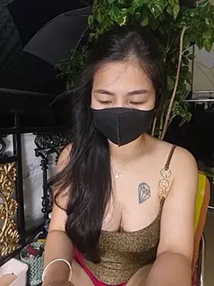 lyna_bl