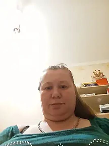 KiraStanton