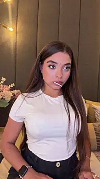 AnnyVega__