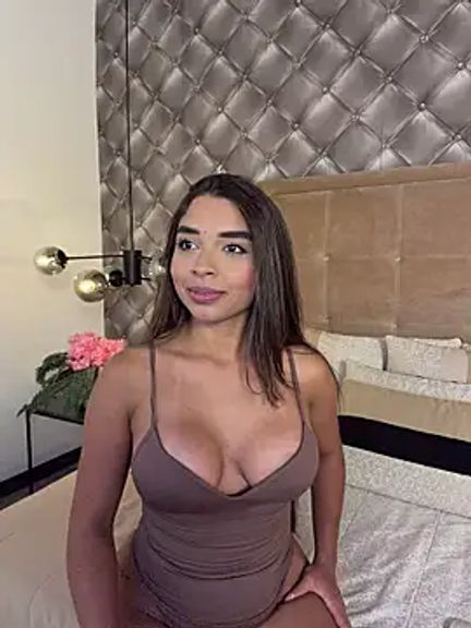 AnnyVega__