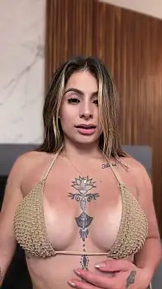Amara_Velvet_