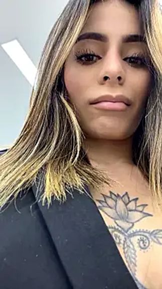 Amara_Velvet_