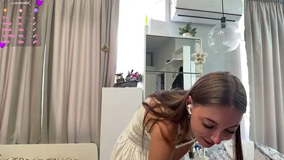 selena_favn