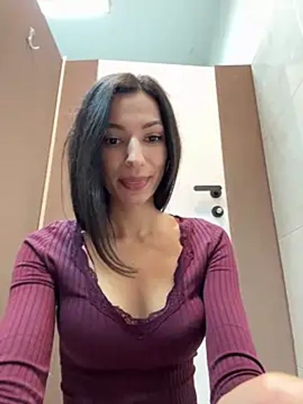 _MiaQueen_