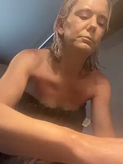 Amelie_BlondeXX