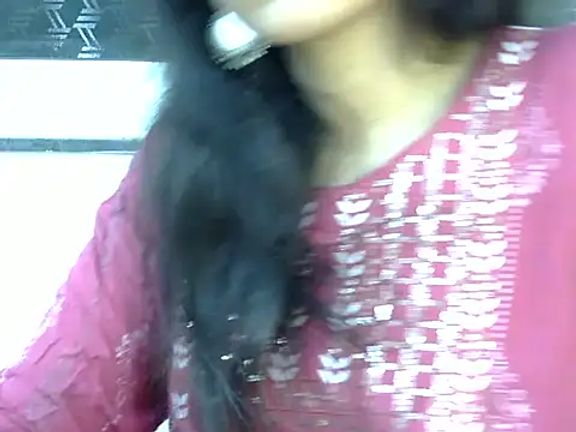 Neha_Sharma2