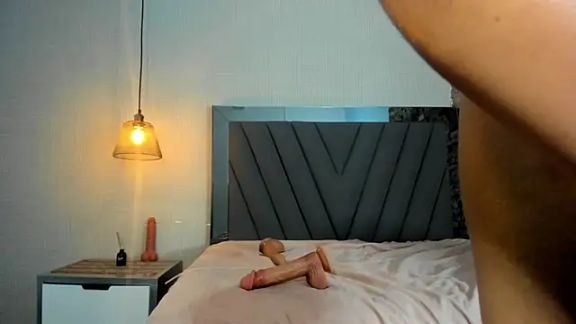 LUCIA_KHAN