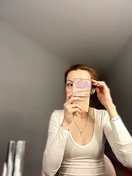 SadieSink_
