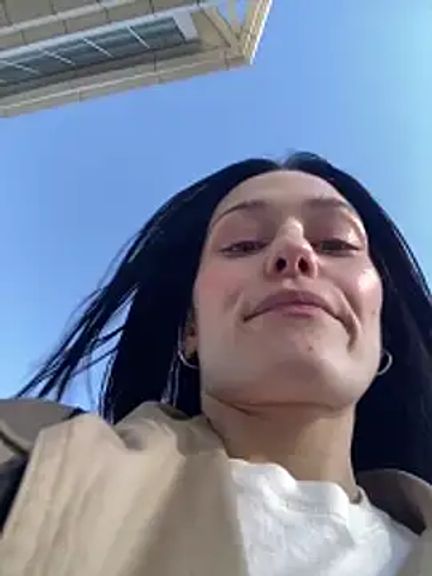 Mia_Mia_M