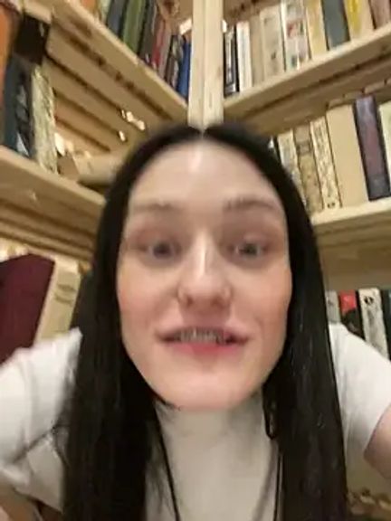 Mia_Mia_M