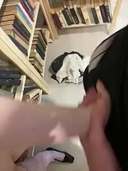 Mia_Mia_M