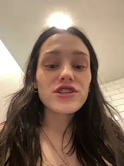 Mia_Mia_M