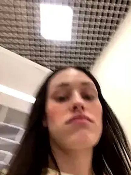 Mia_Mia_M